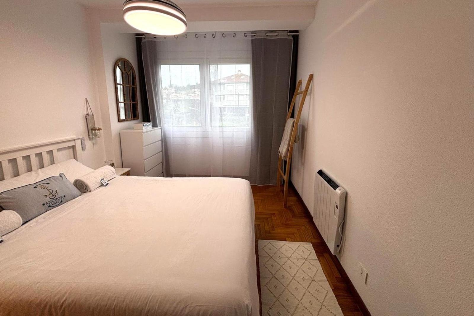 Holibai, Amodino, Agradable Y Hogareno Apto Con Parking, Baiona Extérieur photo
